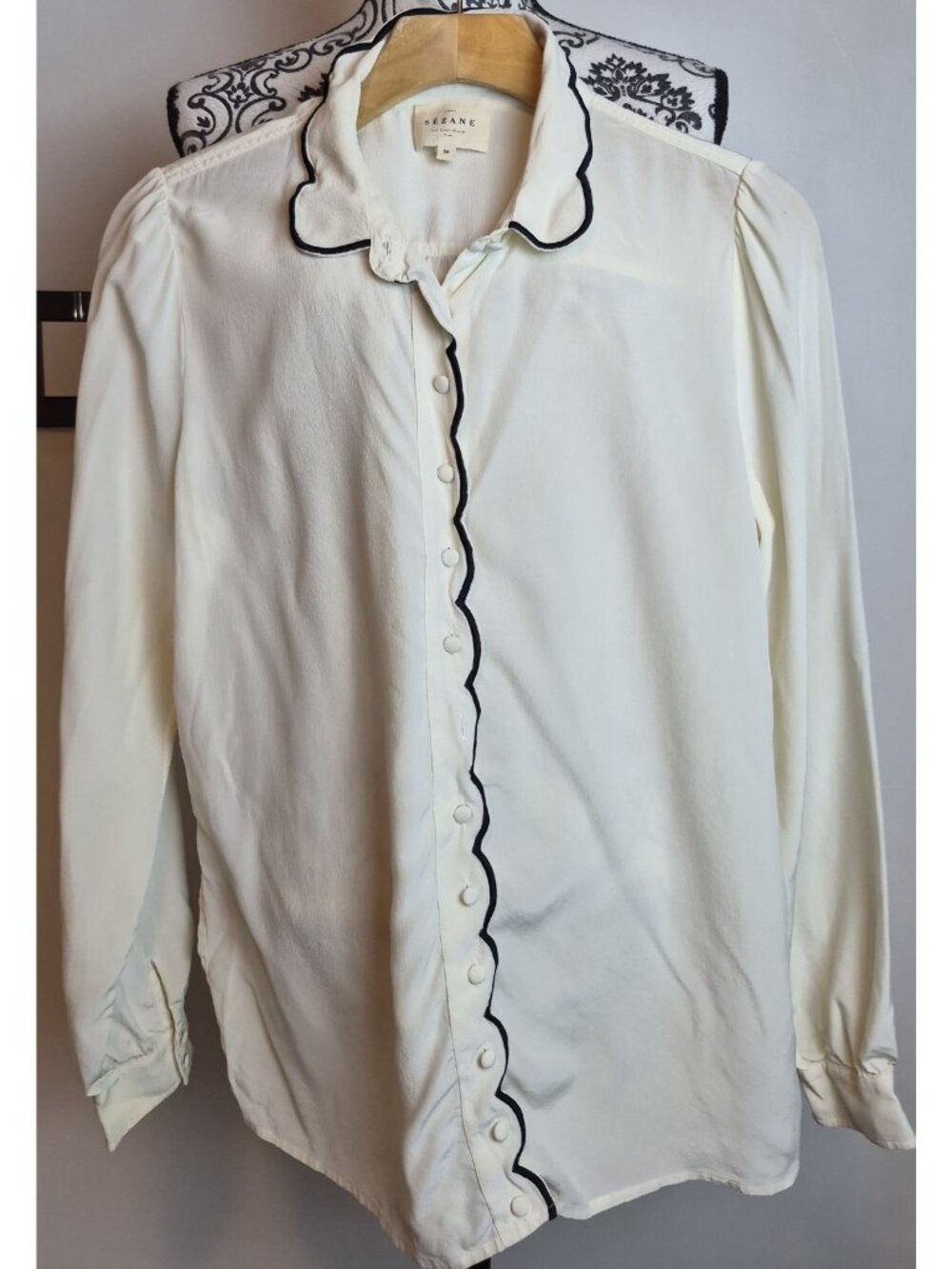 Sezane Women's Silk Blouse Sz 36/US 4 Ivory Black Scalloped Trim Peter Pan Colla